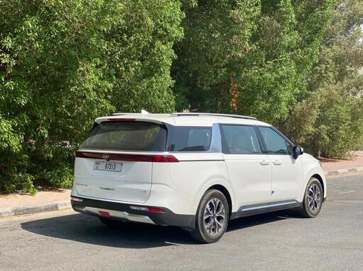 Kia Kia Carnival 2022 2024 - 7 Seater Car thumbnail NaN